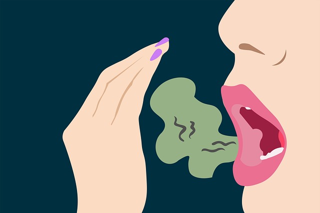 歯並びが口臭の原因に｜出っ歯や口呼吸で息がクサくなる？